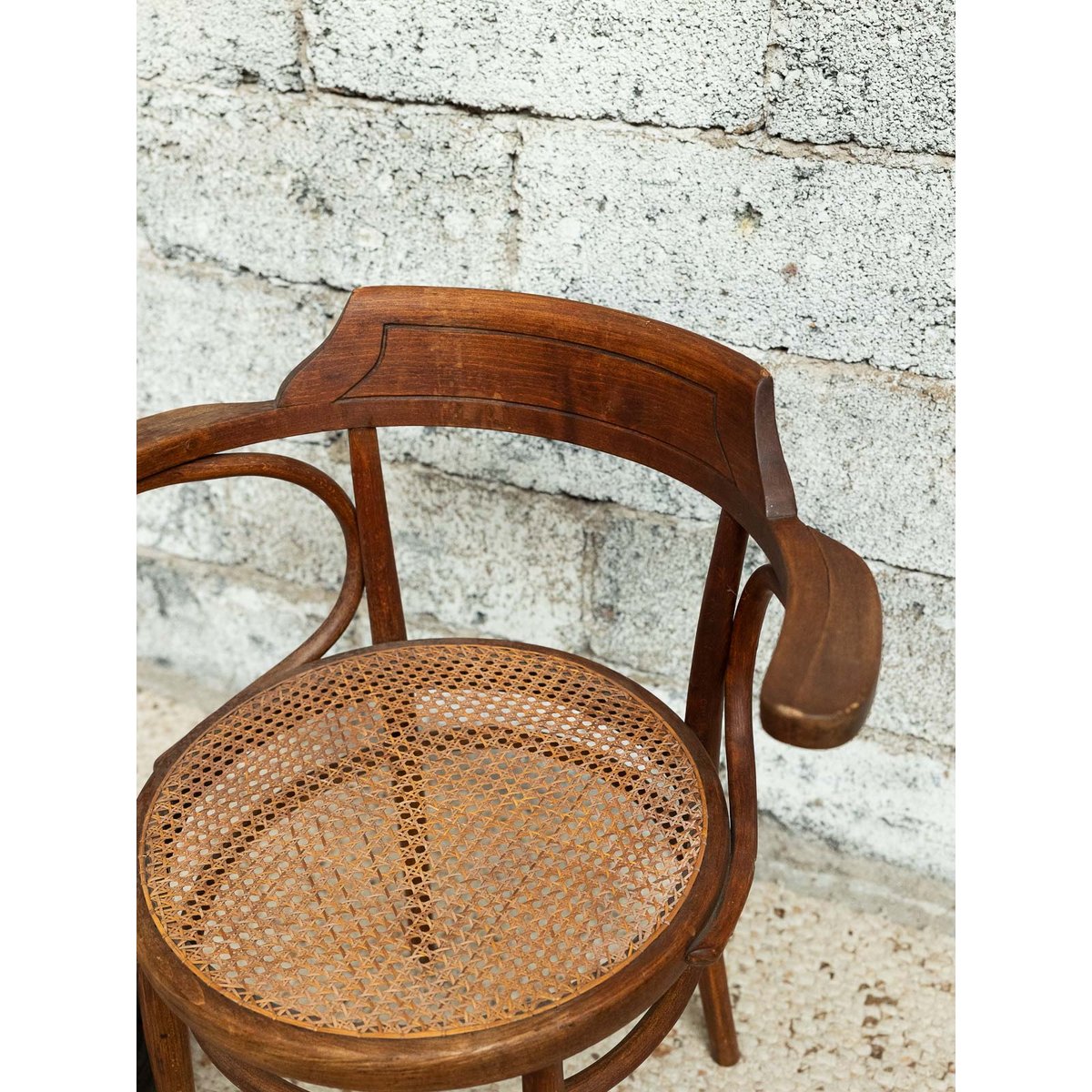 Fauteuil administratif Ernest N°1546 - Bon état bois foncé, DEBONGOUT