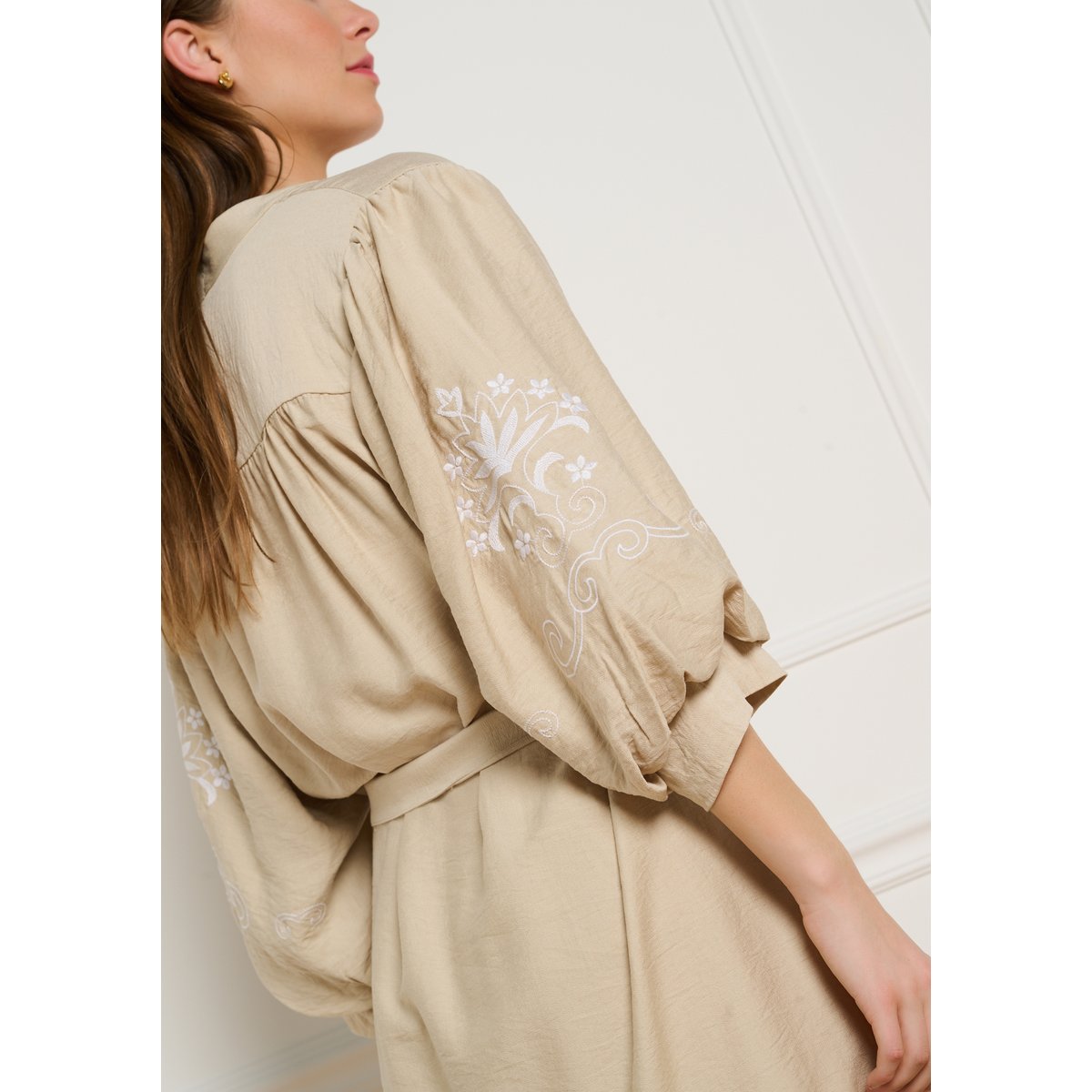 Robe-chemise brodée fluide lt beige, LOLALIZA