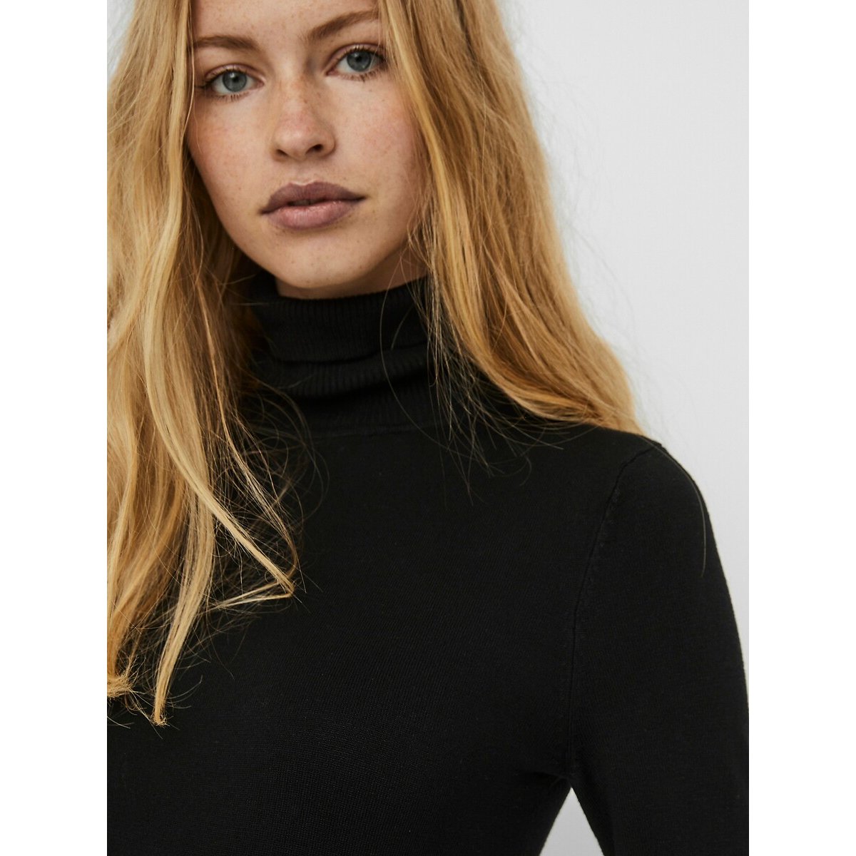 Pull col boule en fine maille noir, VERO MODA