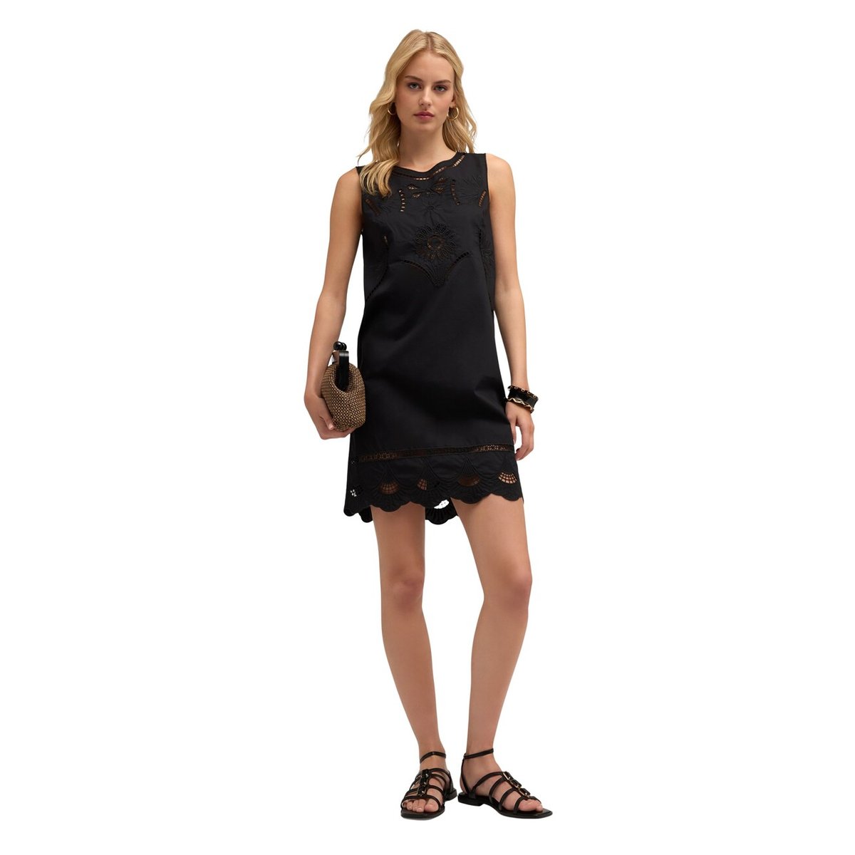Robe d'été brodée noir, MOTIVI