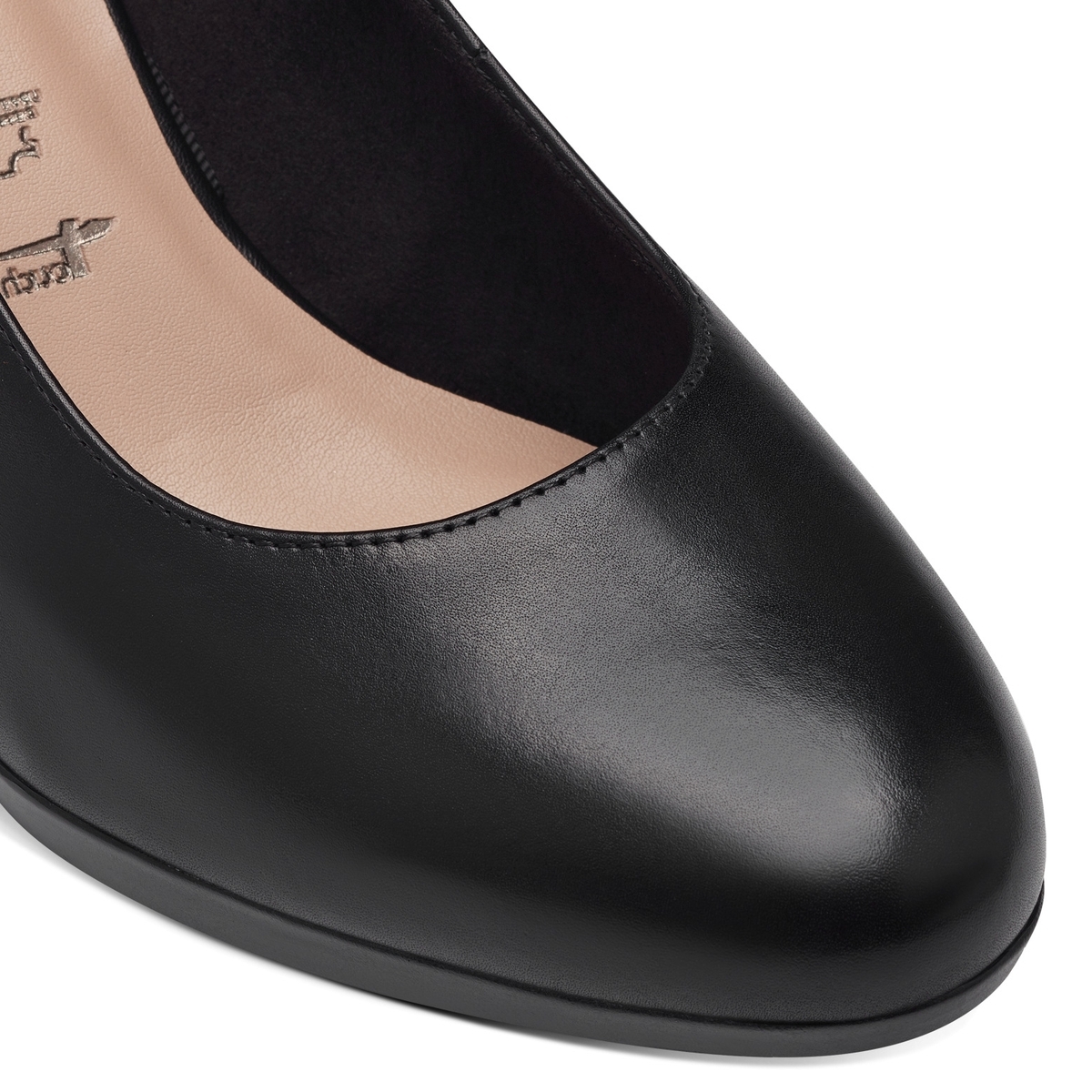 Escarpins en cuir noir, TAMARIS