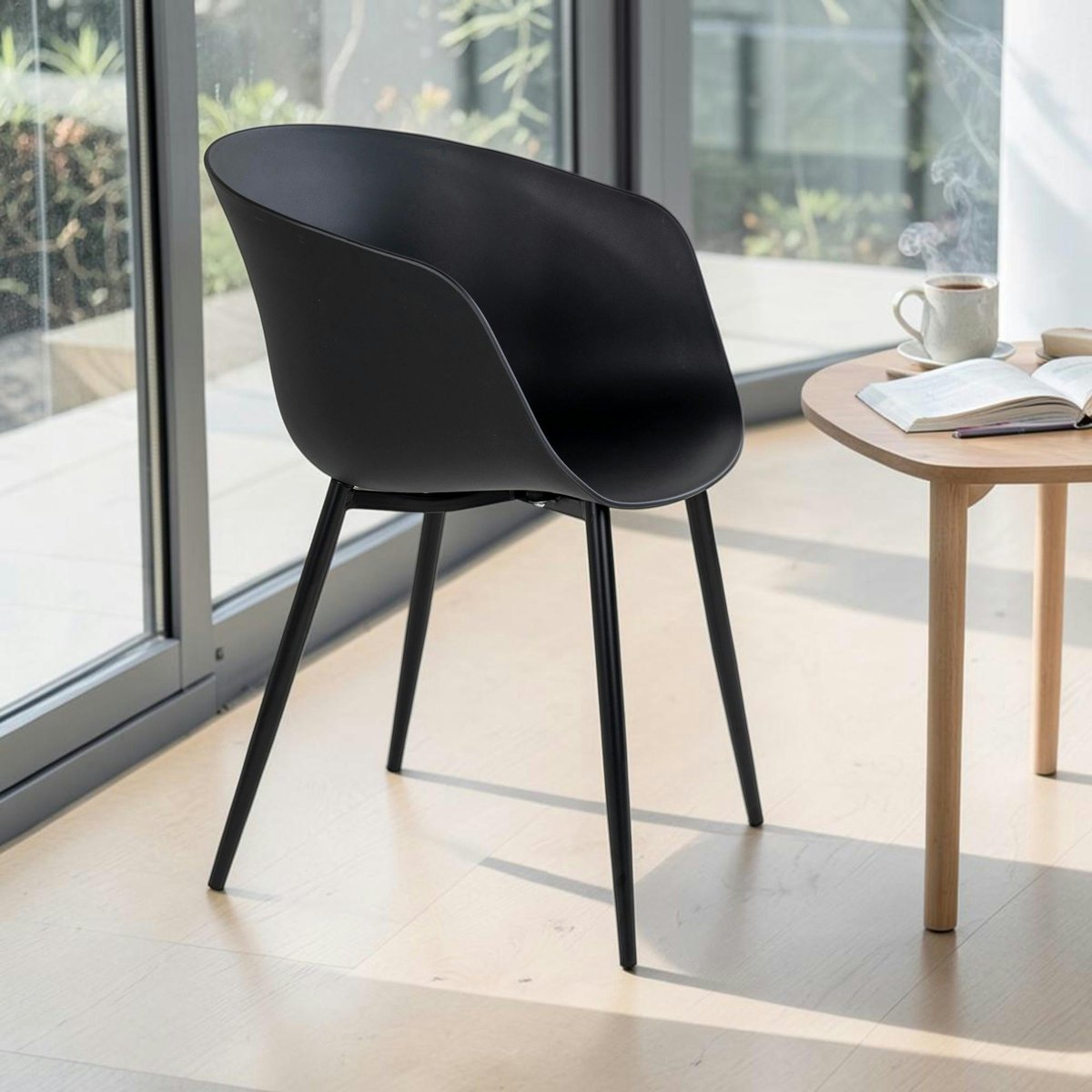 Chaise coque noire en polypropylène (lot de 2) noir, PIER IMPORT