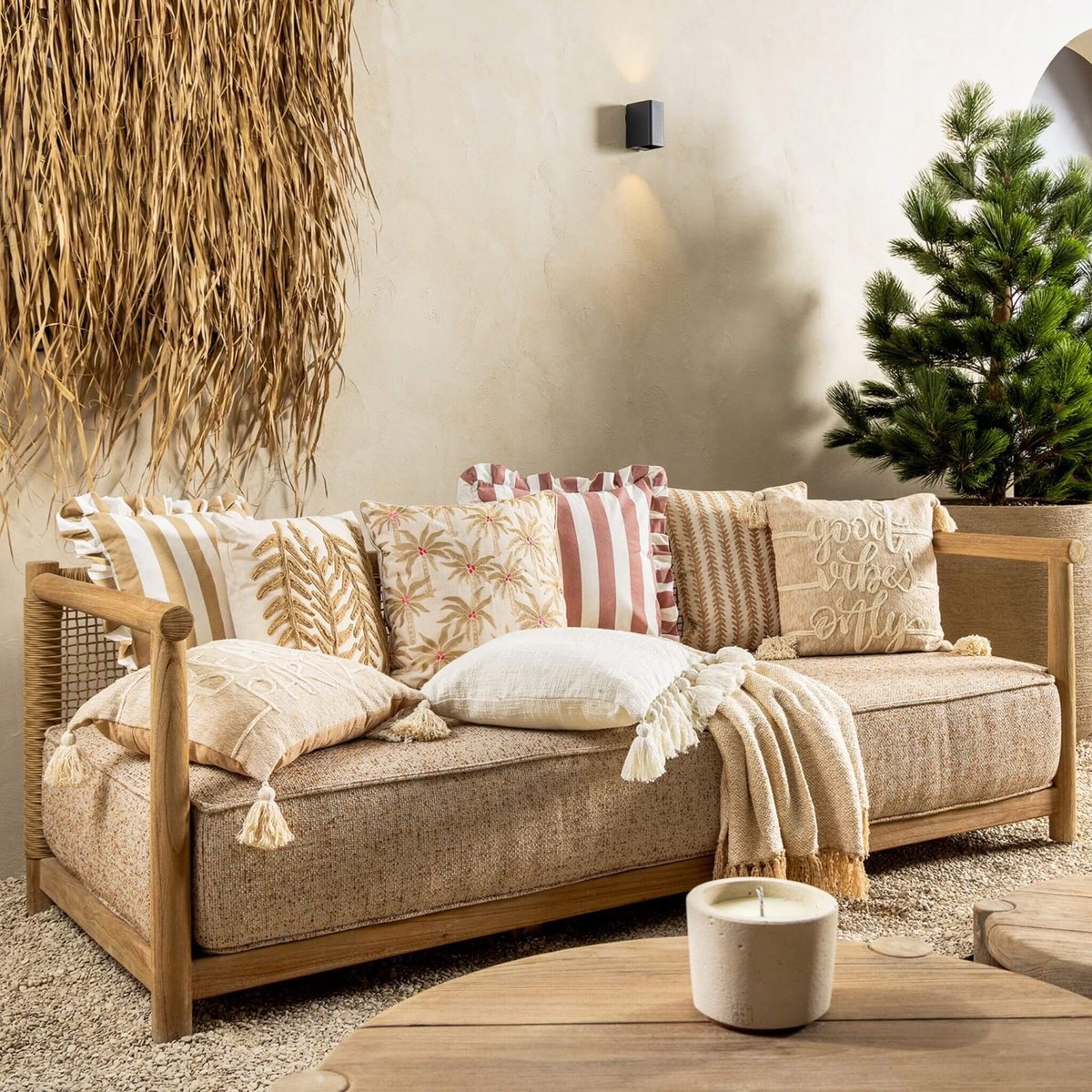 Housse de coussin Bella beige, DUTCH DECOR