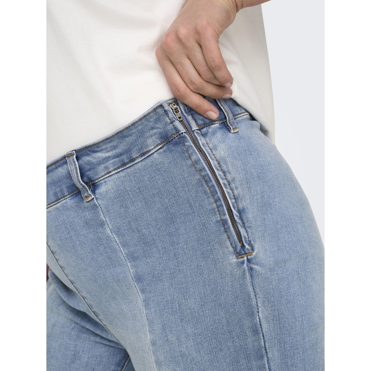 Jean Flared light blue denim, ONLY CARMAKOMA