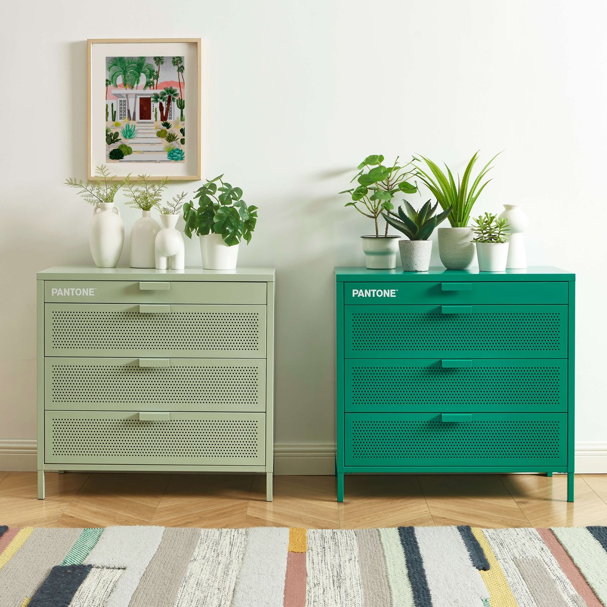 Commode en acier emeraude / tcx 17-6030, PANTONE
