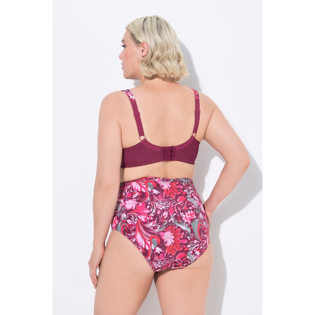 Soutien-gorge à armatures et bonnets souples aubergine, ULLA POPKEN
