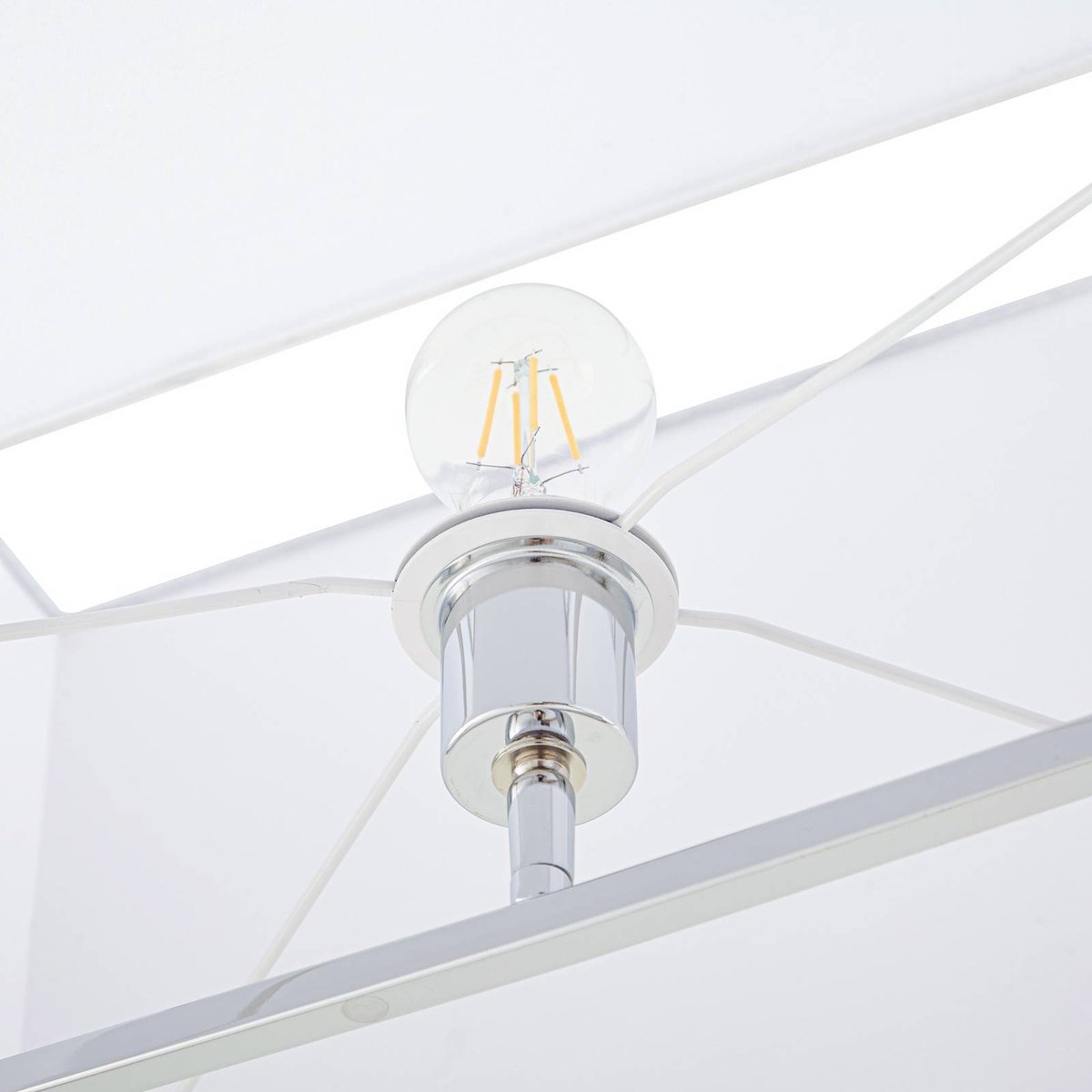 Lampadaire en métal moderne, Evaine chrome, blanc, LUCANDE