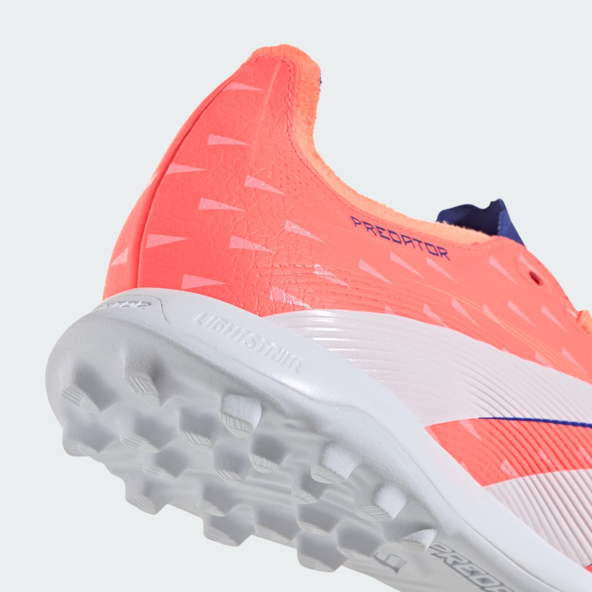 Chaussures Predator League Turf Chaussures Predator League Turf signal coral / cloud white / beam orange, adidas Performance