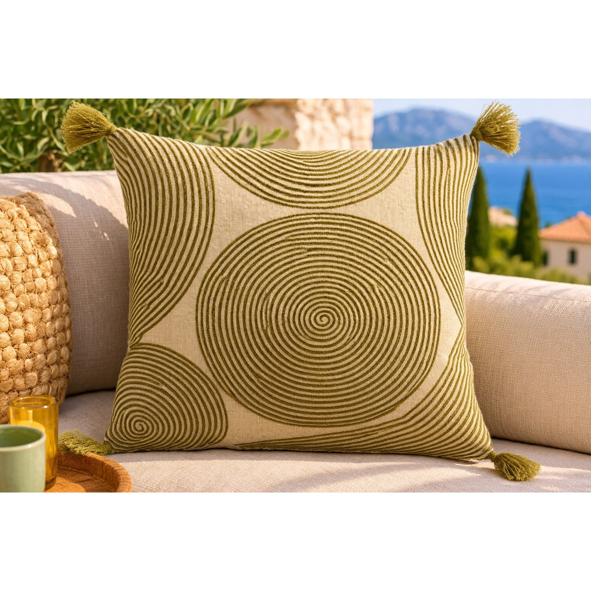 Coussin brodé Étincelle Lointaine naturel, EDEN