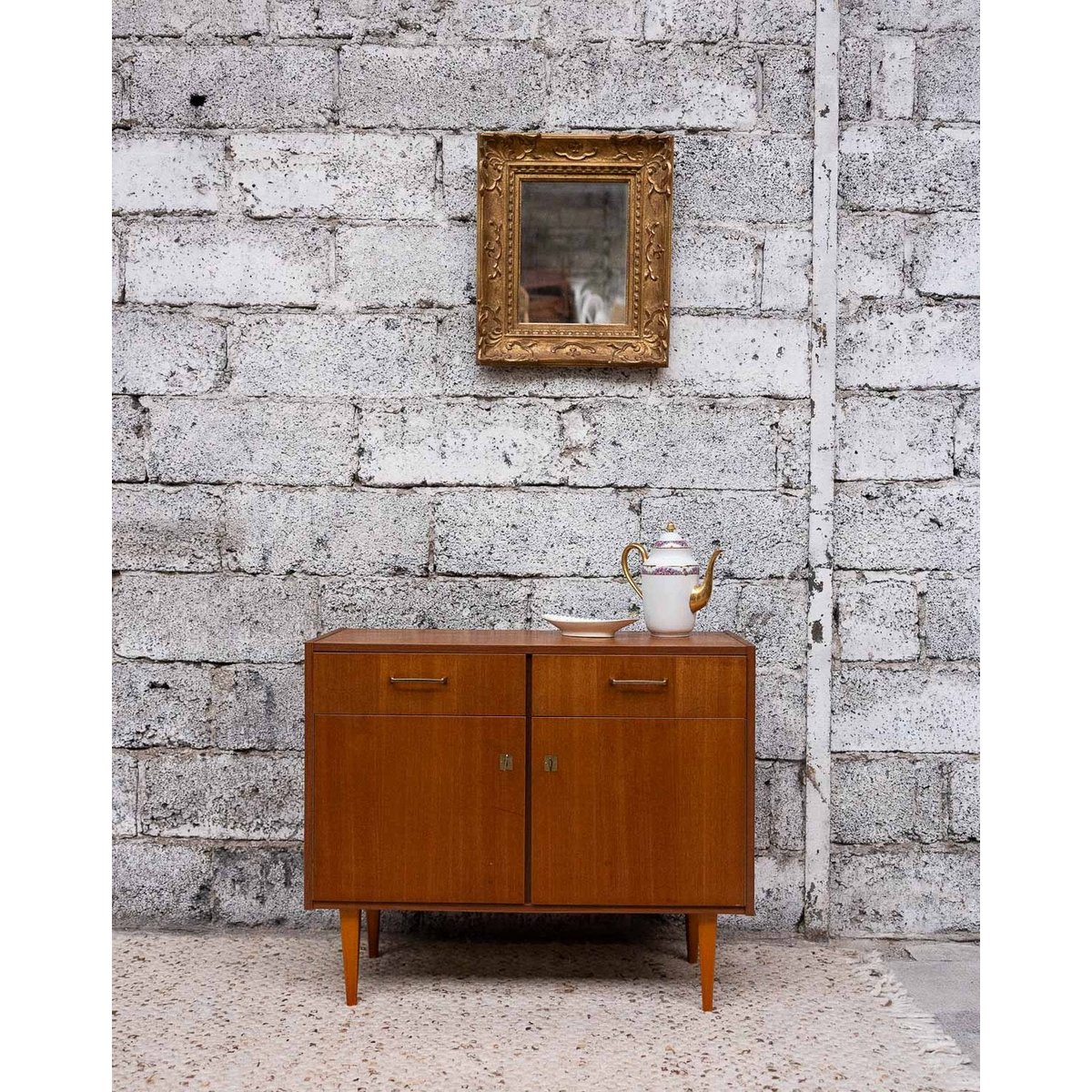 Très mignonne commode Olga N°1050 - Bon état marron, DEBONGOUT