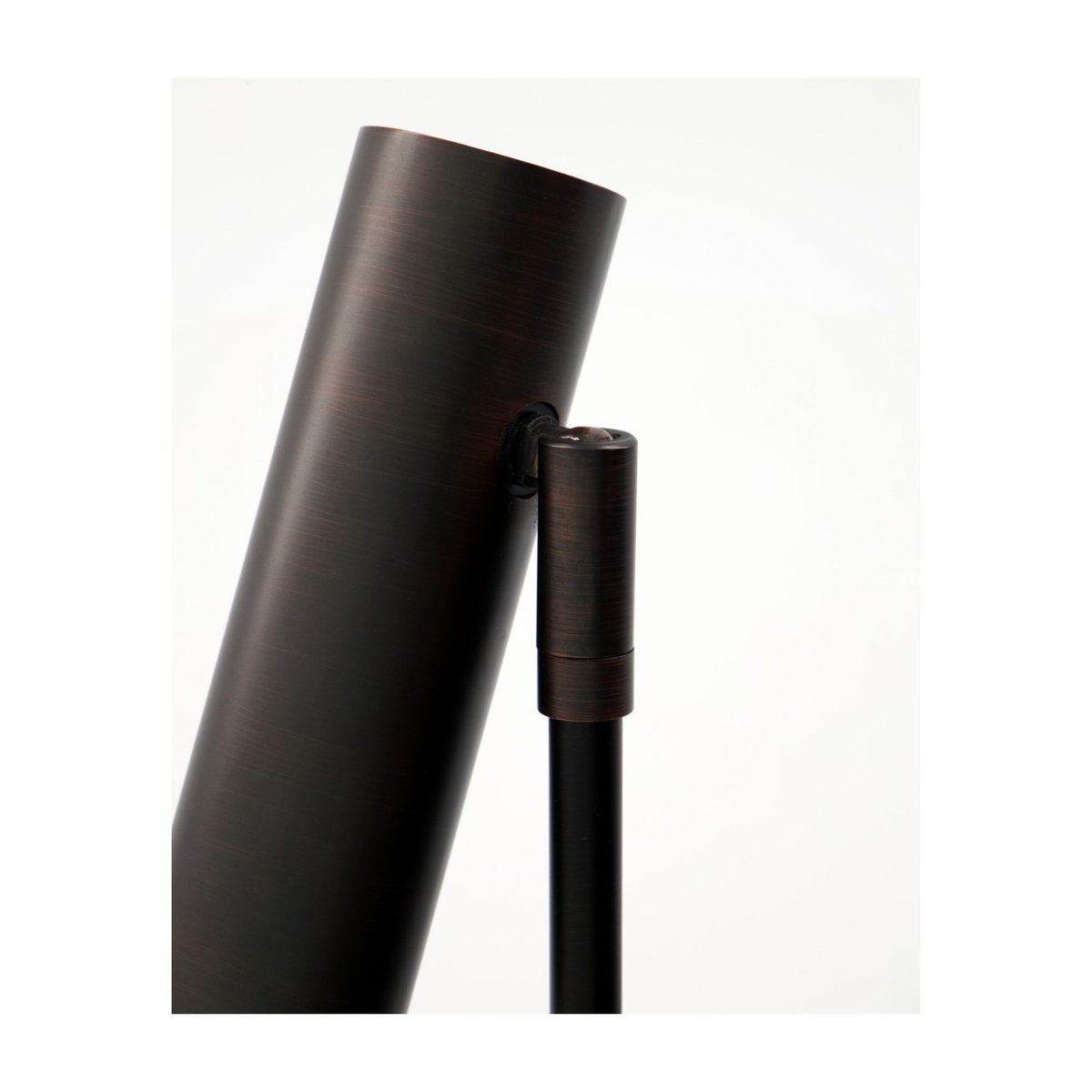 Lampadaire en acier Norm noir, HOUSE DOCTOR