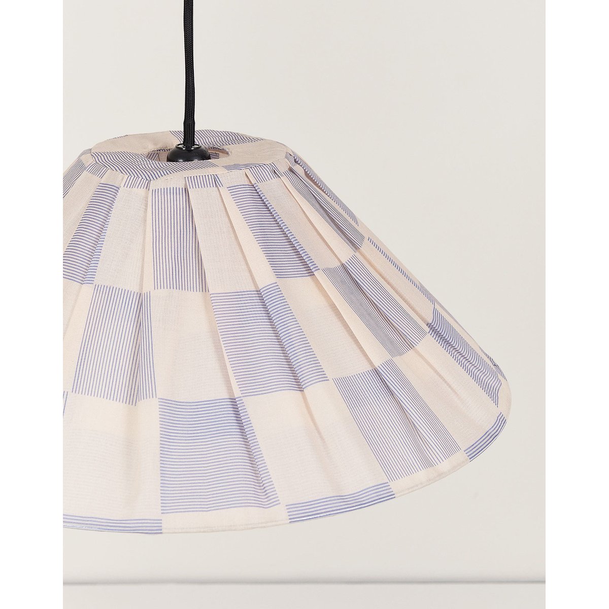 Abat-jour plissé pour suspension 50 cm Ava blue ink checks, NOBODINOZ