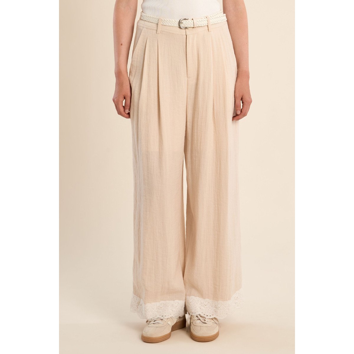 Pantalon droit taille haute, détail dentelle offwhite, MOLLY BRACKEN