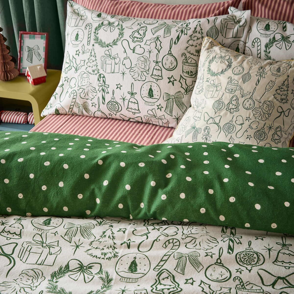 Merry Christmas Reversible Duvet Cover and Pillowcase Set multi-coloured, FURN.