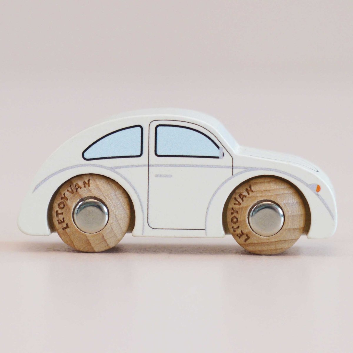 Mini voiture Betty No 9 blanc, LE TOY VAN