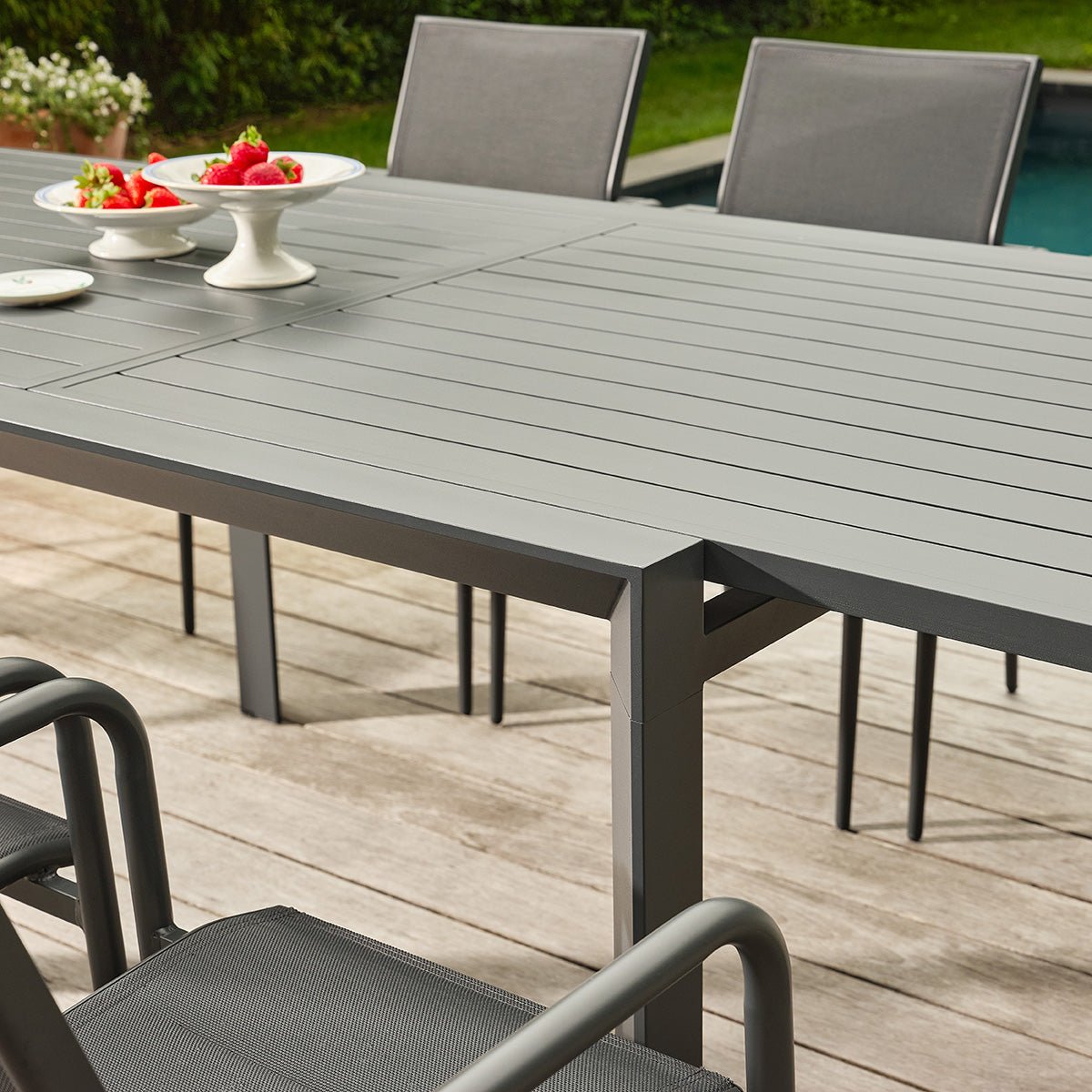 Salon de jardin aluminium et textilène gris 6/10 pers. LAGON gris, BERAH GETAH