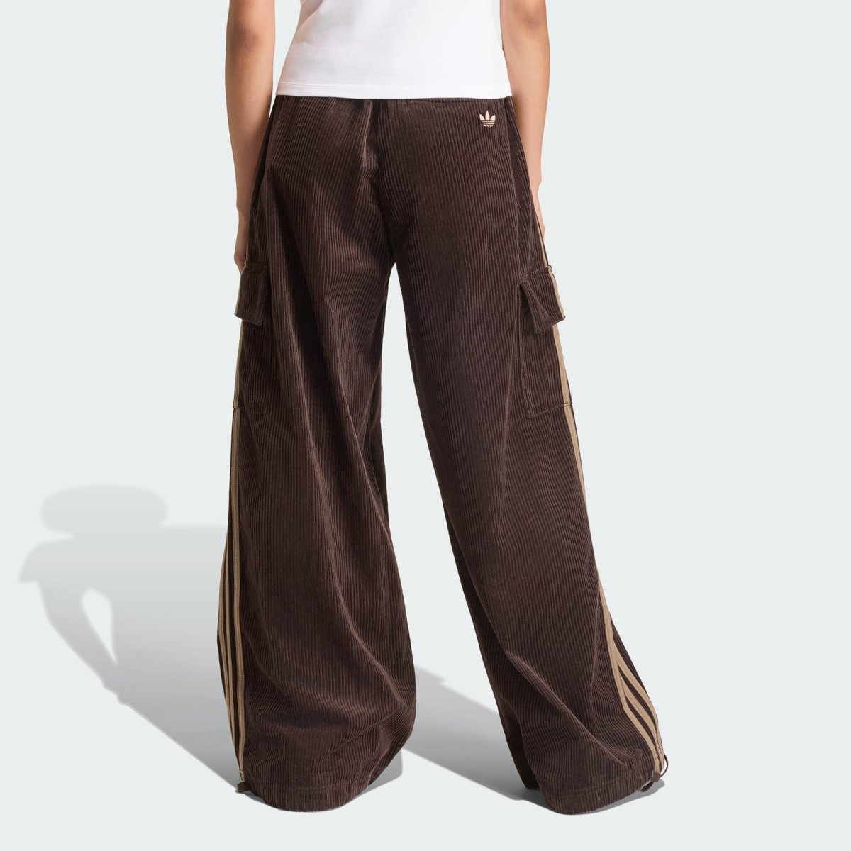 Pantalon Cargo Velours Côtelé 3 Bandes Pantalon Cargo Velours Côtelé 3 Bandes aurora coffee / khaki six, adidas Originals
