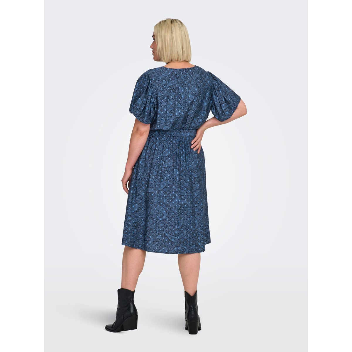 Robe ensign blue, ONLY CARMAKOMA