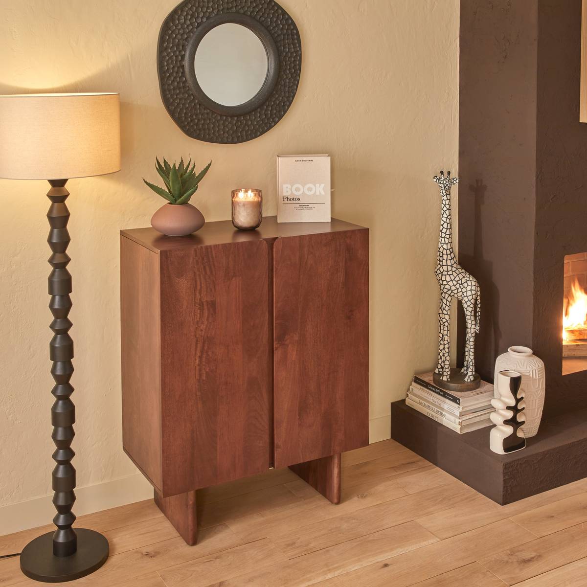 Buffet rectangulaire avec portes en manguier NYERO marron, ATMOSPHERA