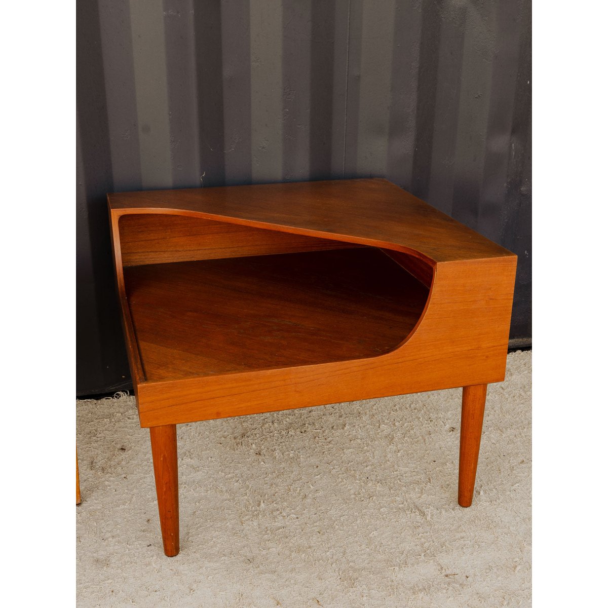 Table basse en teck Donna N°1522 - Bon état bois foncé, DEBONGOUT