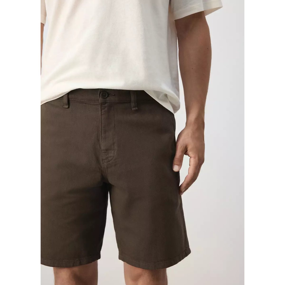Bermuda en jean en mélange de coton et lin regular fit marron, MANGO MAN