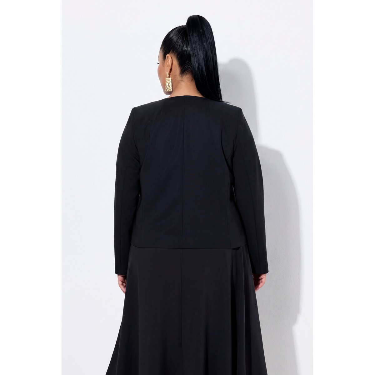Blazer en techno-stretch au tombé fluide noir, ULLA POPKEN