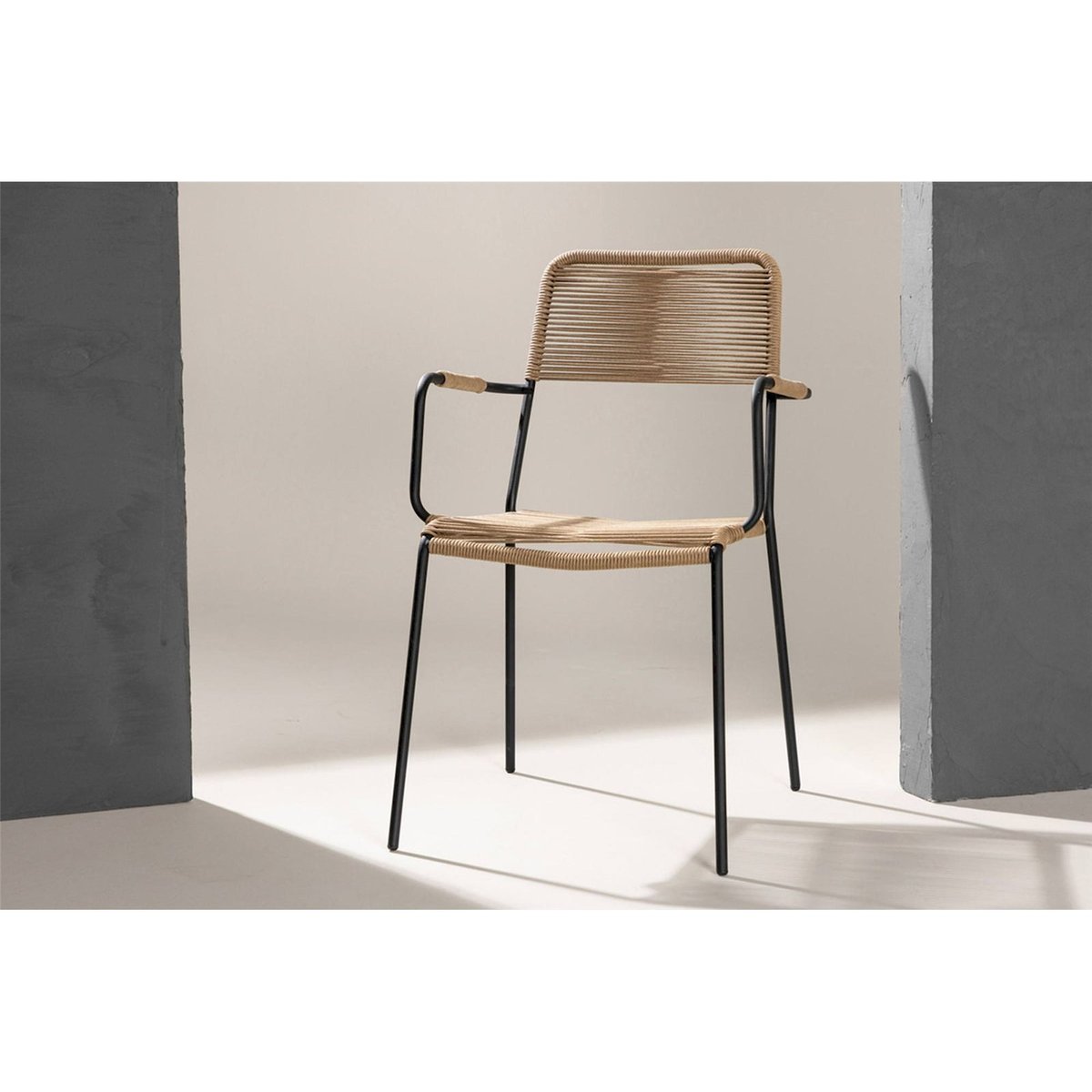 Chaise de jardin empilable SUBTLEY tressée beige et noir, RECOLLECTION