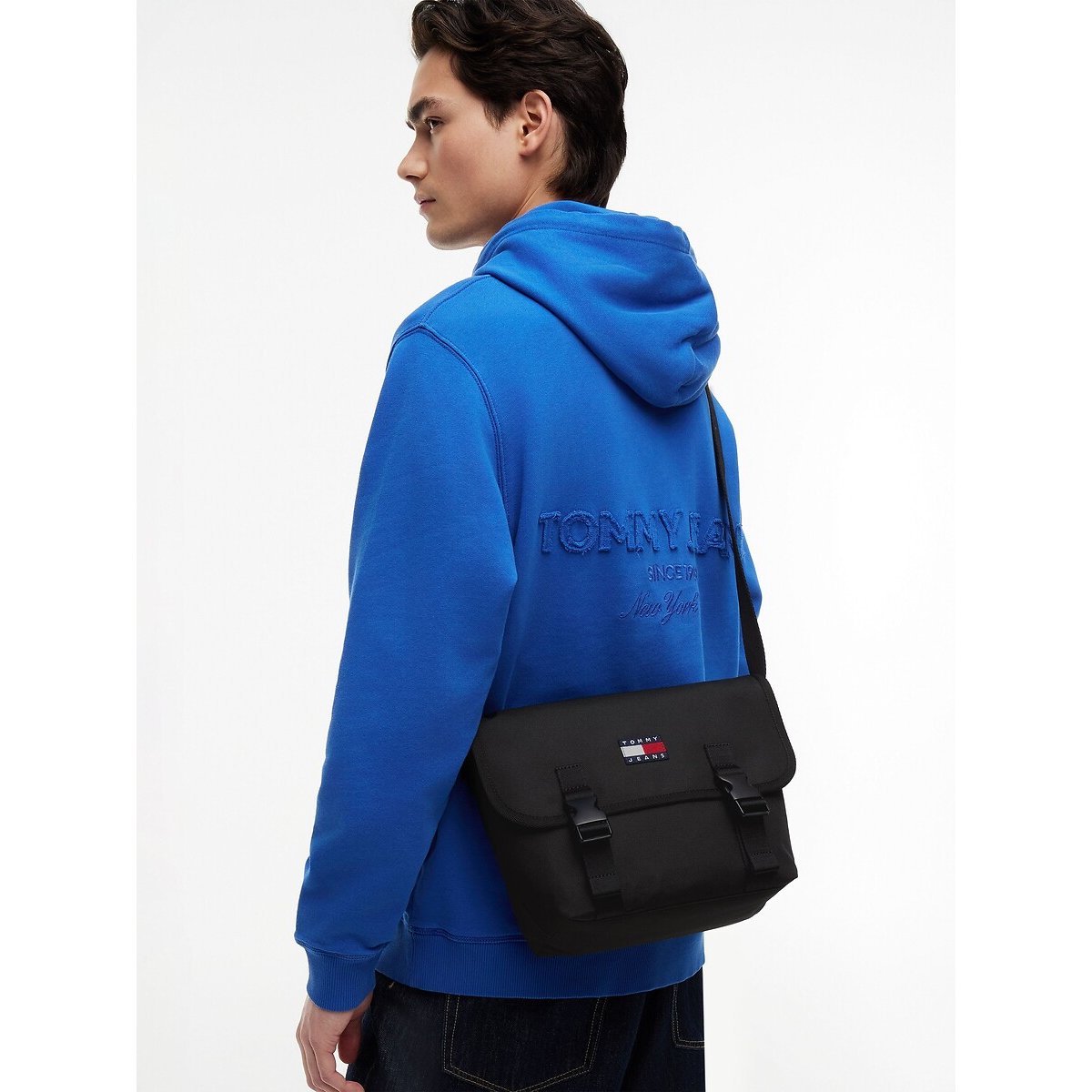 Sacoche à bandoulière, Daily Ess Messenger noir, TOMMY JEANS