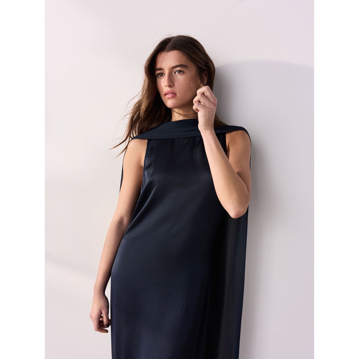 Robe en satin à foulard tabitha simmons bleu marine, NEXT
