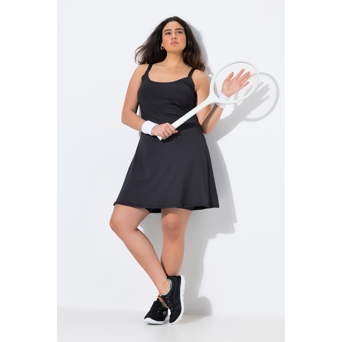 Robe de sport sans manches. Short intégré noir, ULLA POPKEN