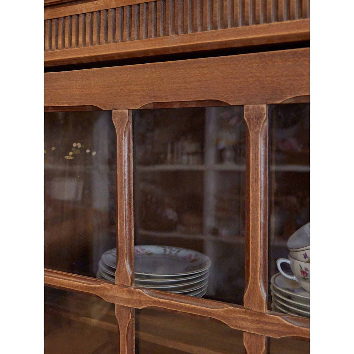 Vitrine en bois Victoria N°196 - Bon état bois foncé, DEBONGOUT
