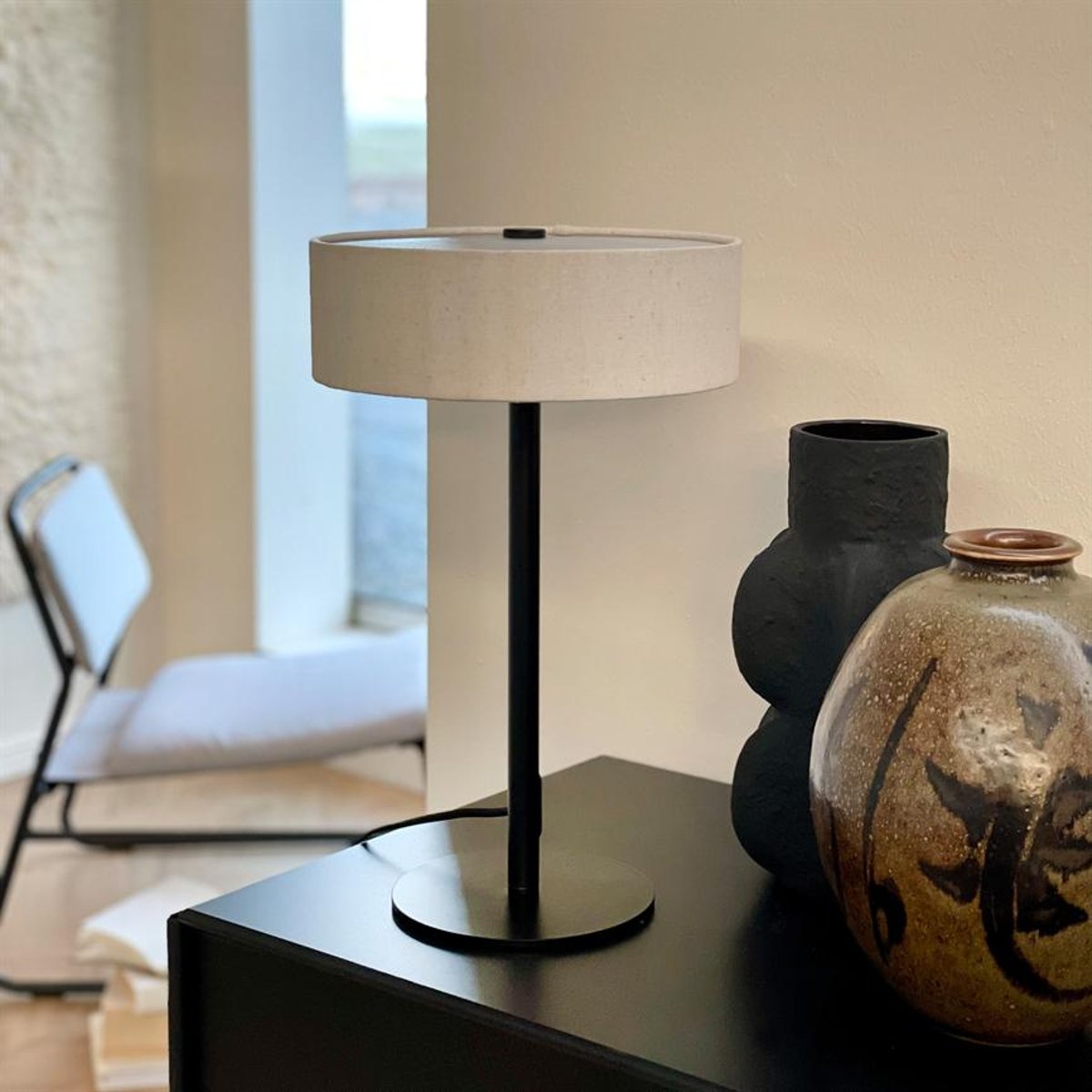 Lampe à poser en métal et tissu Noir/Blanc Calix noir/blanc, DYBERG LARSEN