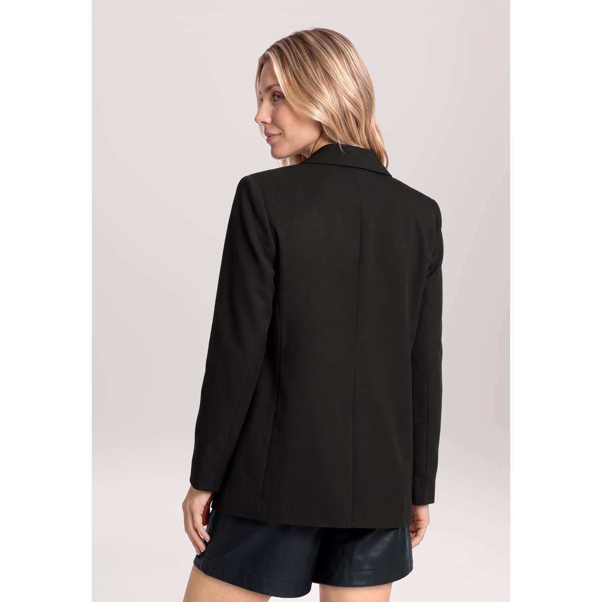 Blazer long à col à revers noir, BETTY & CO