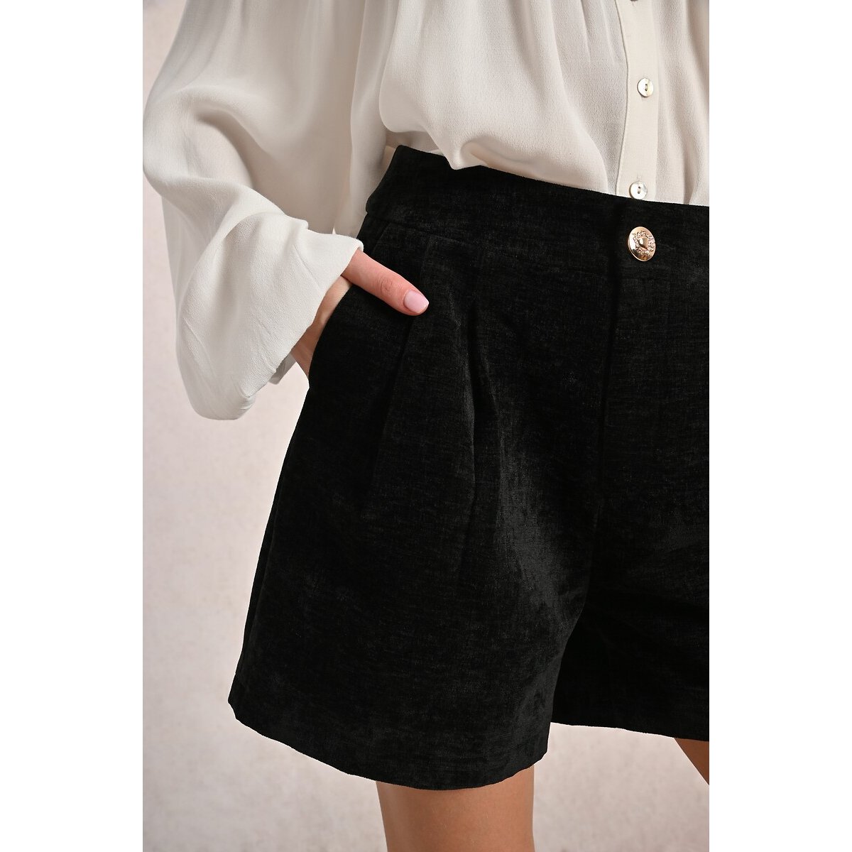 High Waist Velour Shorts black, MOLLY BRACKEN