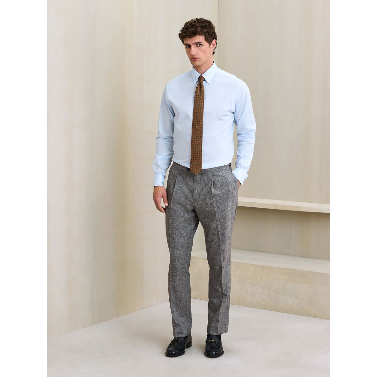 Chemise slim habillée coton stretch/cravate bleu, NEXT