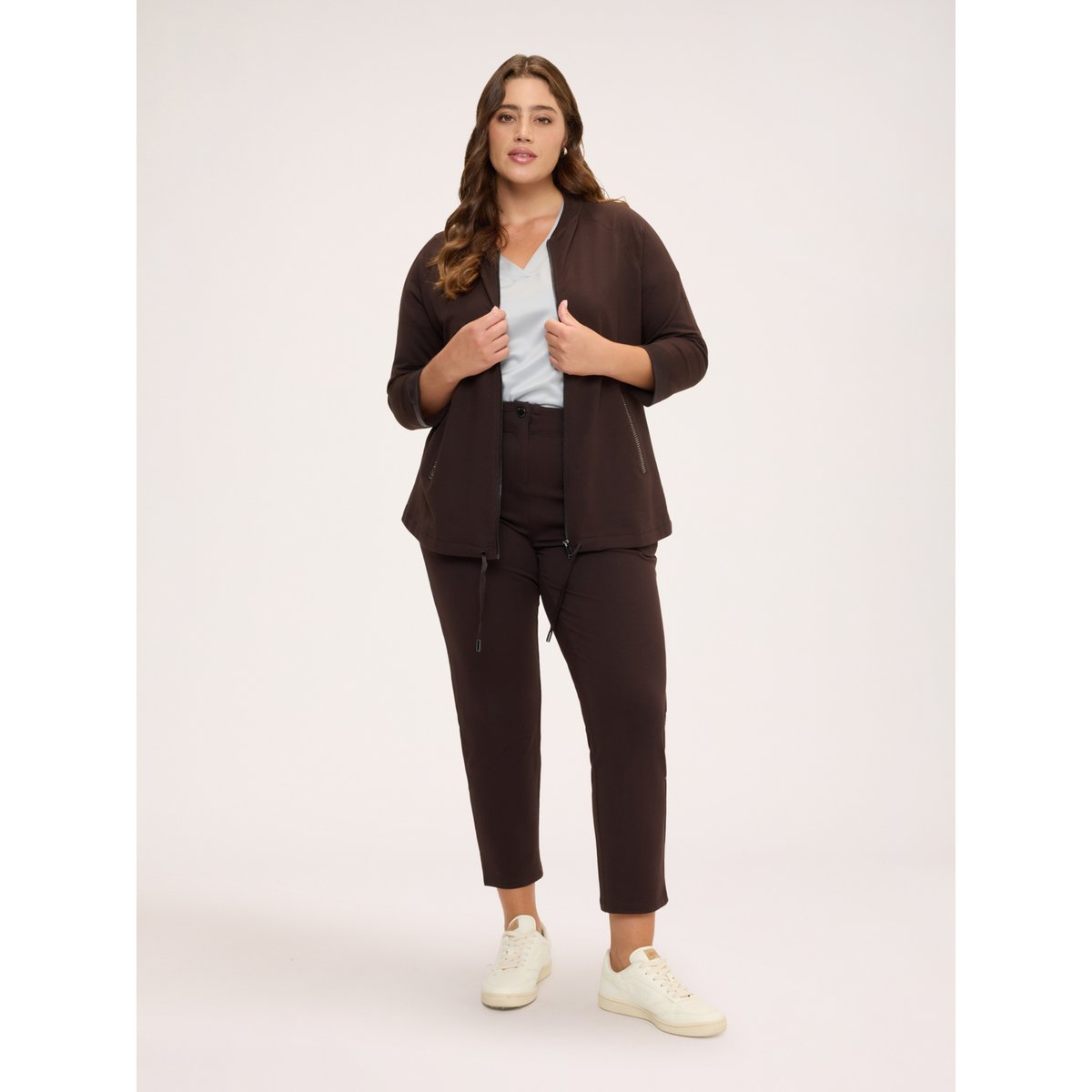 Sweat-shirt avec détails et strass marron, FIORELLA RUBINO