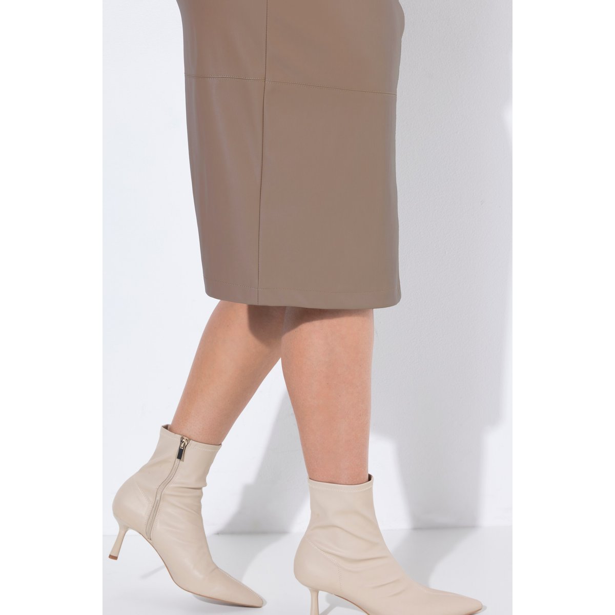 Jupe crayon imitation cuir, coupe Slim Fit marron pâle, ULLA POPKEN