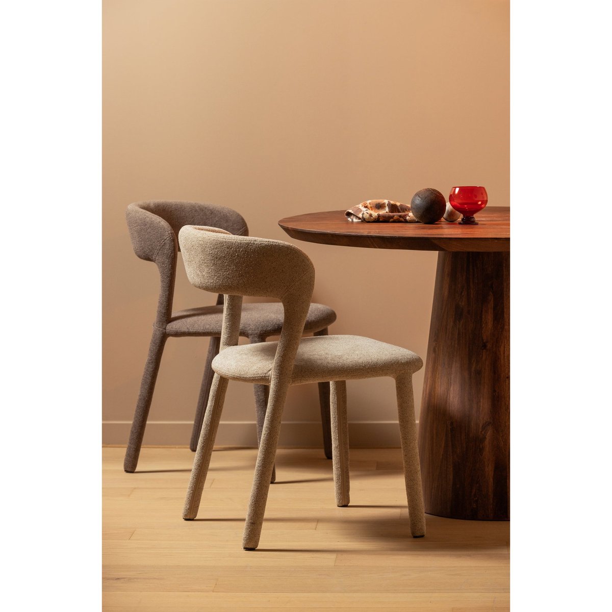 Lot de 2 chaises de table en similicuir NOBLE taupe, WOOOD