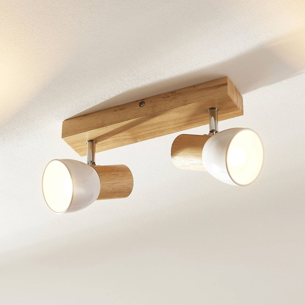 Spot en bois scandinave, Thorin bois clair, blanc, LINDBY