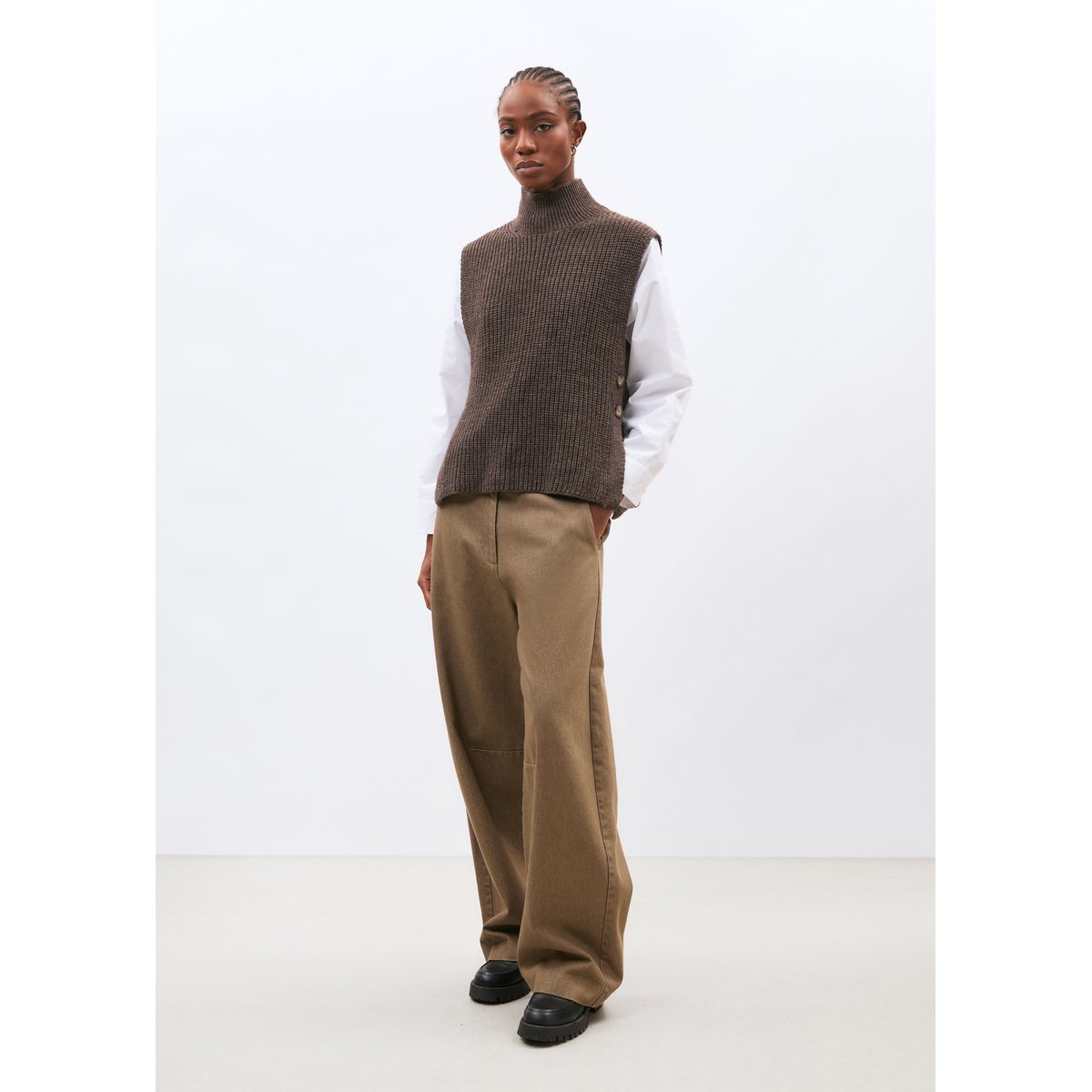 Pull sans manches taupe, HUMILITY