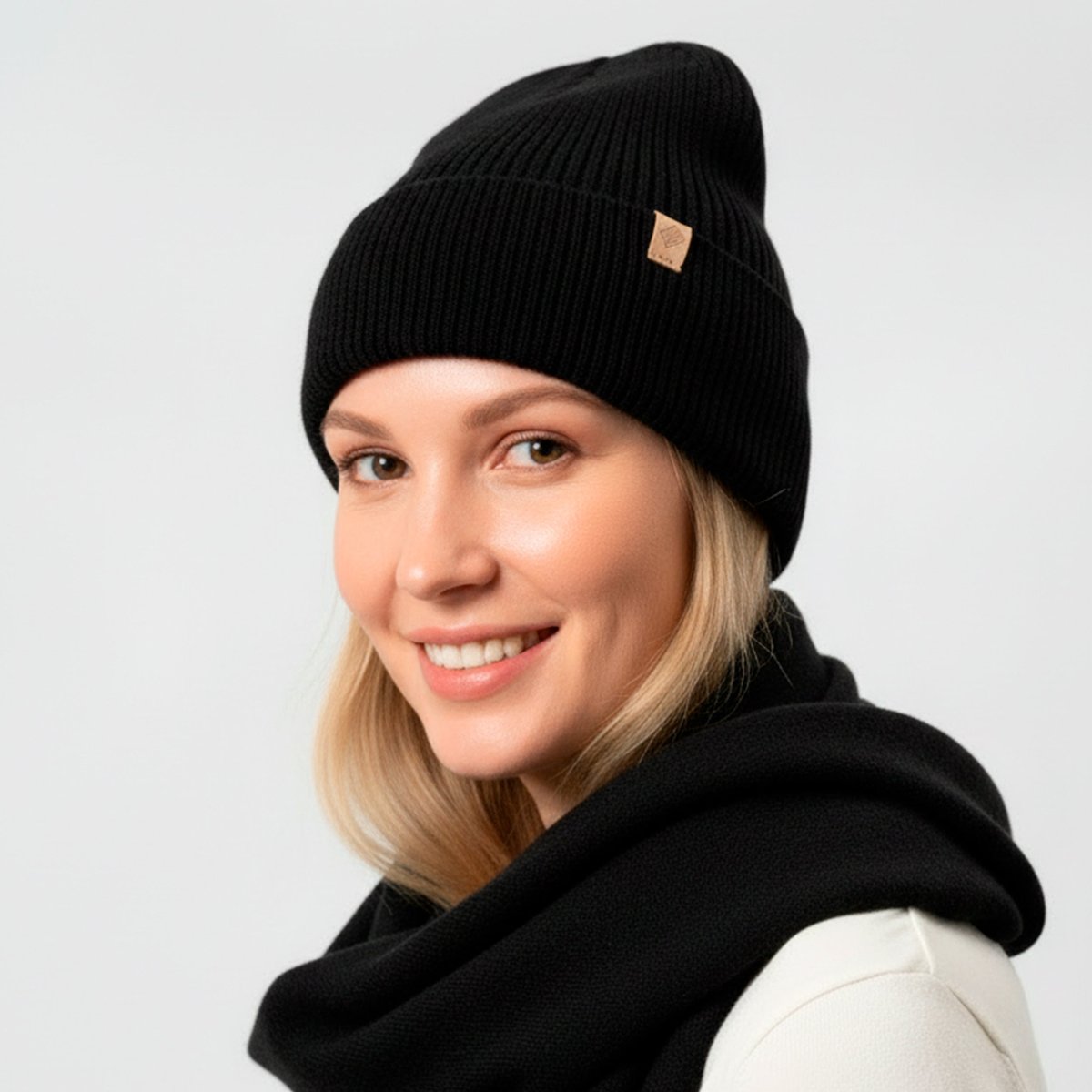 Bonnet non doublé - ultra doux noir, ISOTONER