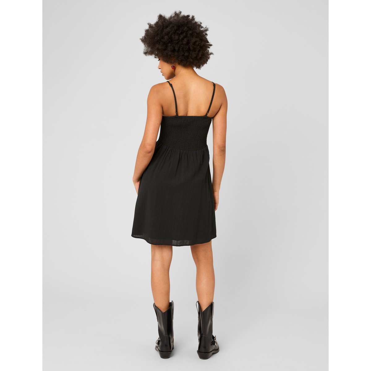 Robe courte smockée noir, BZB