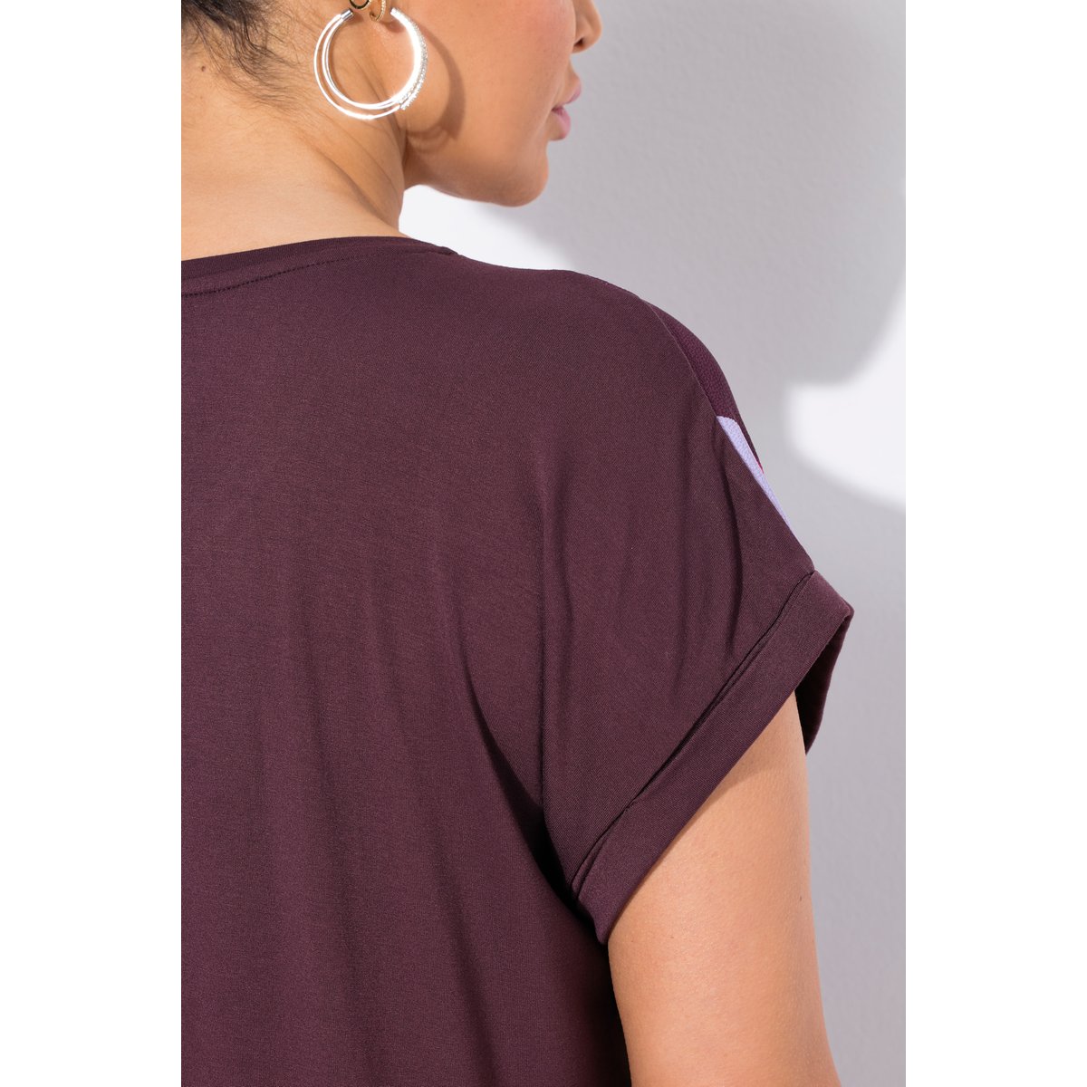 T-shirt oversize. Encolure ronde et manches prune foncé, ULLA POPKEN