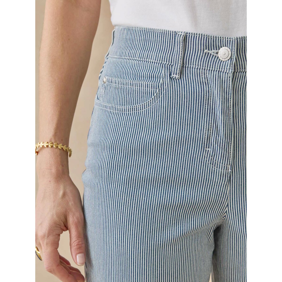 Pantacourt en gabardine avec élastique blanc rayé bleu, DAXON