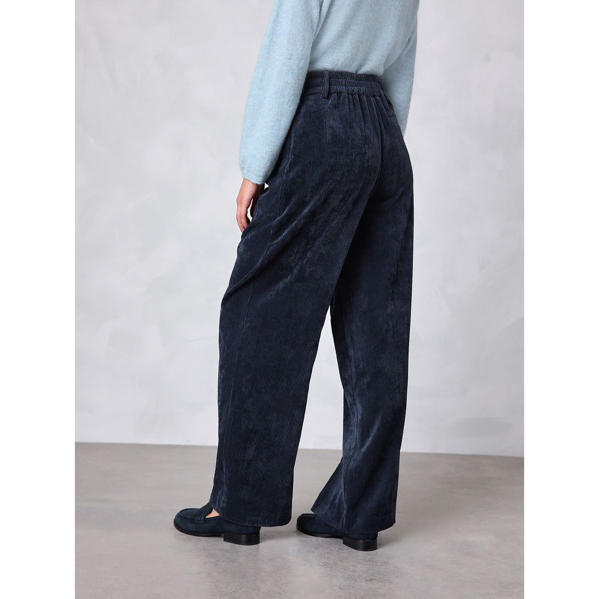 Pantalon large en velours côtelé bleu marine, NEXT