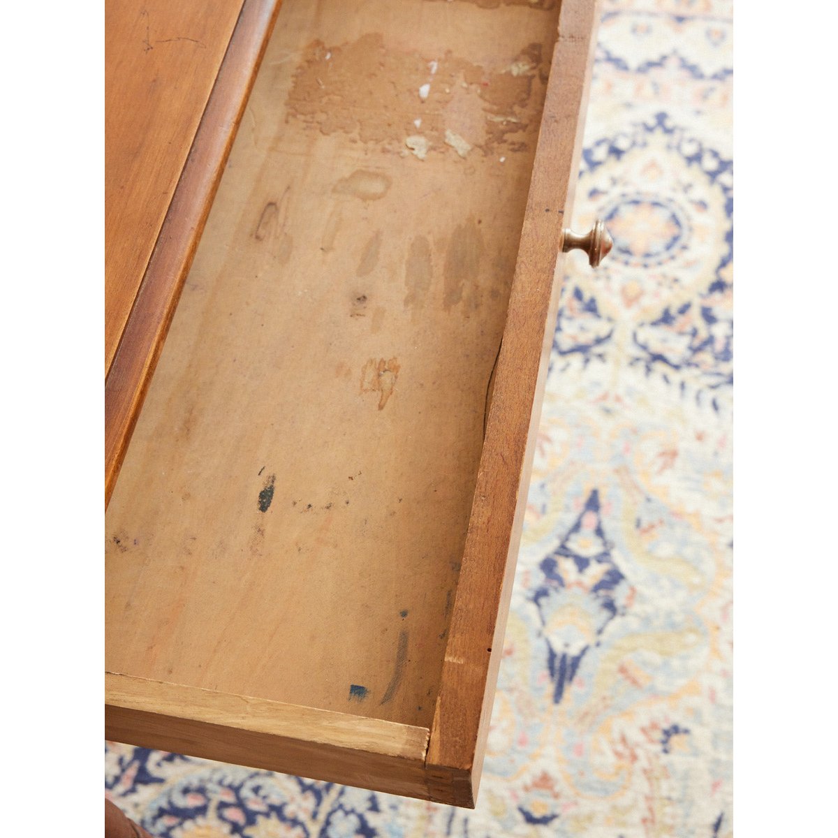 Table d'appoint en bois Francine N°1630 - Bon état bois clair, DEBONGOUT