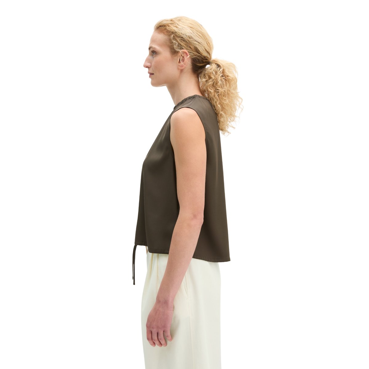 Blouse sans manches avec cordon de serrage relaxed en LENZING™ ECOVERO™ marron foncé, MARC O'POLO
