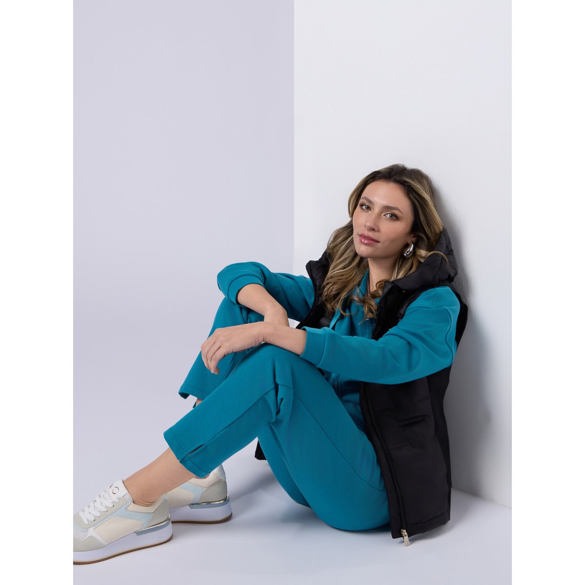 Cotton blend joggers petrol blue, OLTRE