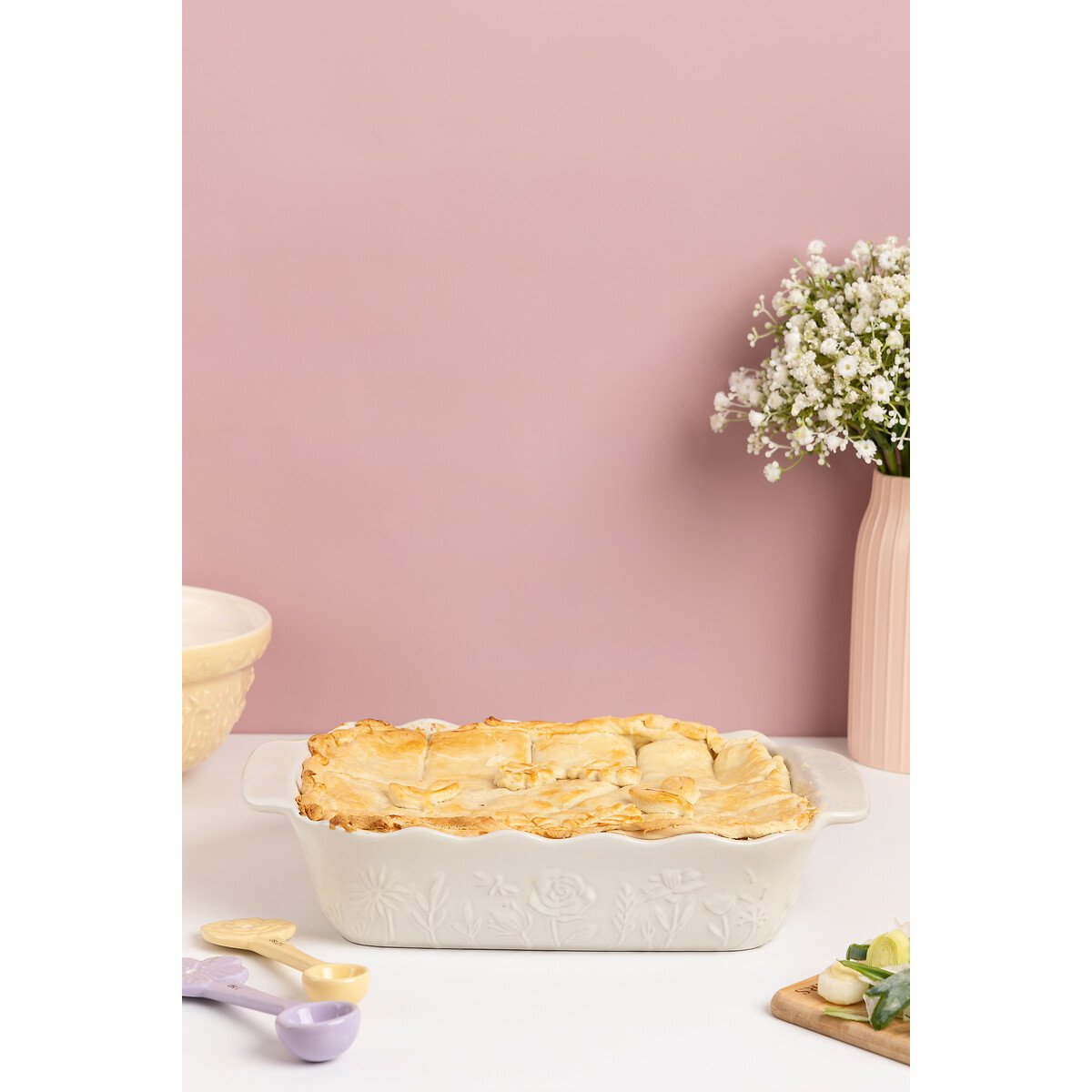 In The Meadow 31cm Rectangular Baking Dish cream, MASON CASH