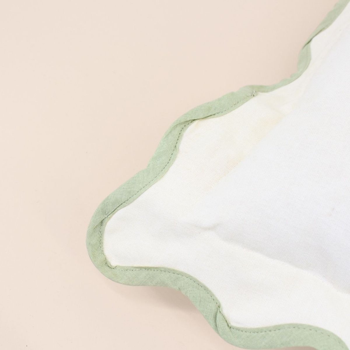 Coussin contour vagues 40x40cm beige, ORNAMI